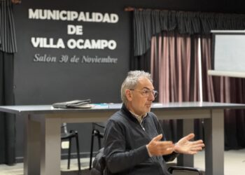 La Municipalidad de Villa Ocampo promovió una reunión para avanzar en la regularización dominial de viviendas.