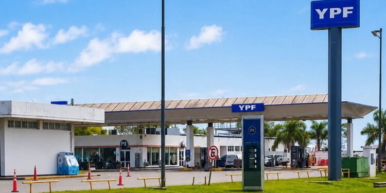 Por reformas y obras: habrá cierre temporal de la YPF de Arocena ubicada sobre la Autopista.