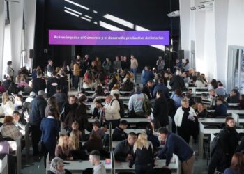 Provincia reunió a instituciones que brindan asistencia social y empresas para formar una red más eficiente