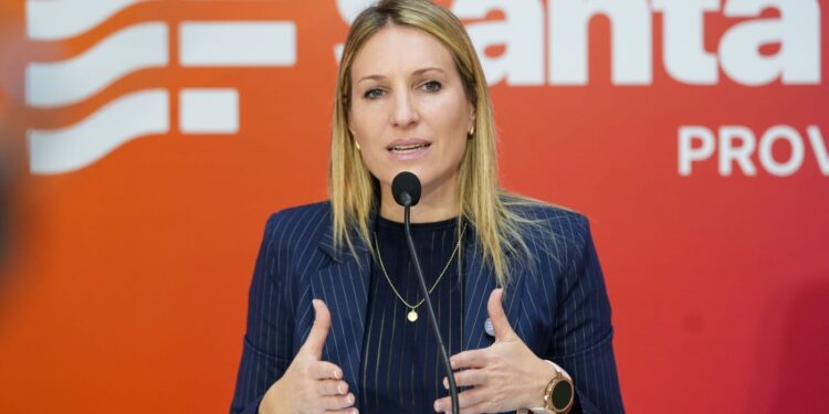 Coudannes: “Vamos a cuidar el salario de los trabajadores y también lo que corresponde a todos los santafesinos”.