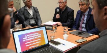 Santa Fe fortalece la coordinación con instituciones para anticiparse al fenómeno de El Niño.                           Santa Fe fortalece la coordinación con instituciones para anticiparse al fenómeno de El Niño.