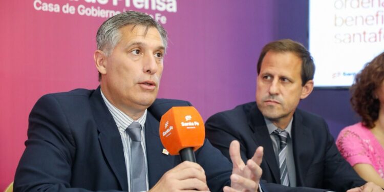 Santa Fe mejoró su calificación crediticia y se ubicó por encima del Gobierno Nacional.