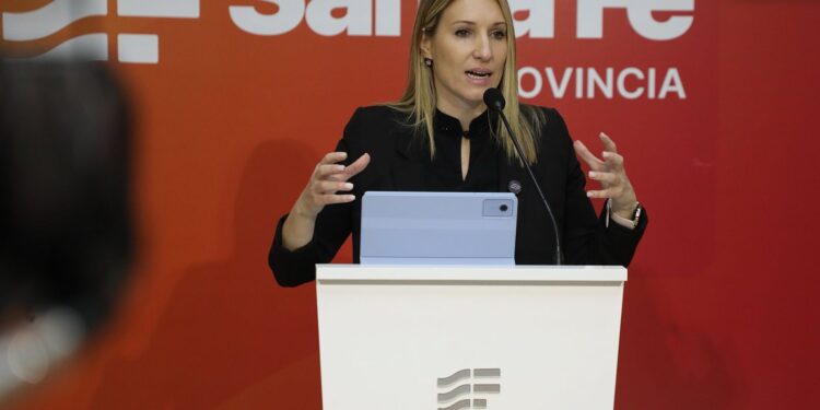 Coudannes: “Reivindicamos una recomposición salarial a todos los trabajadores del Estado y ponemos en valor su esfuerzo”.