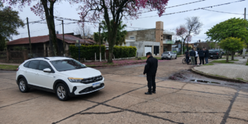 Villa Ocampo: motociclista fue hospitalizado tras un choque entre una moto y un automóvil.