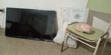 San Antonio de Obligado: dos aprehendidos y un televisor recuperado tras un robo en un comercio.