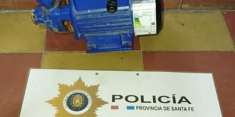FLORENCIA: recuperaron una bomba de agua robada y notificaron a tres menores.