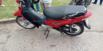 VILLA OCAMPO: DOS JÓVENES HOSPITALIZADOS TRAS EL CHOQUE DE DOS MOTOCICLETAS.