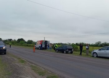 LAS TOSCAS: UNA MUJER FUE TRASLADADA AL SAMCO TRAS UN CHOQUE EN RUTA 11.