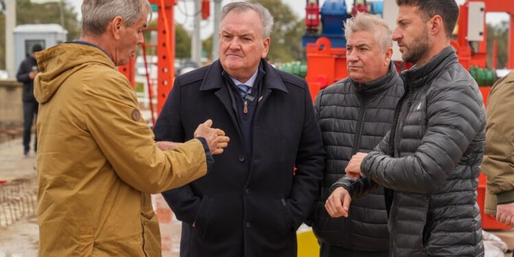 Michlig supervisó el nuevo puente Santa Fe-Santo Tomé: “Los santafesinos podemos estar orgullosos del nivel de obra que estamos llevando adelante”.