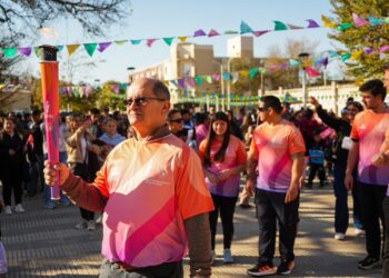 Juegos Suramericanos 2026: la Antorcha llegó a Villa Ocampo y continúa hacia Reconquista.