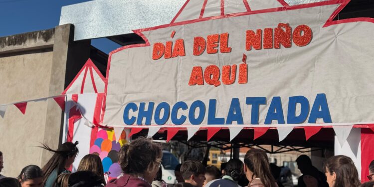 VILLA OCAMPO: MÁS DE 1.500 PERSONAS CELEBRARON EL MES DE LAS INFANCIAS EN PLAZA BELGRANO.