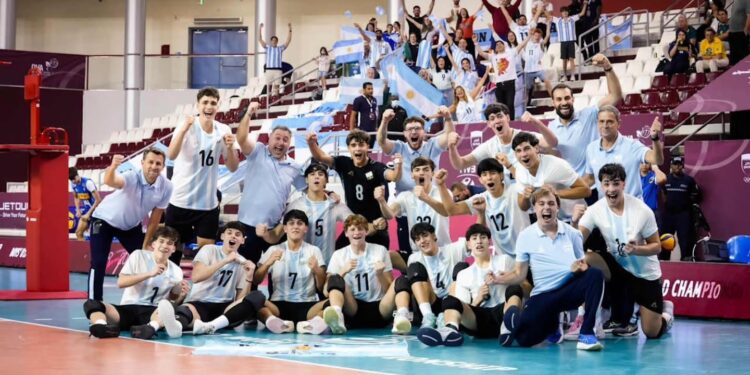 ORGULLO OCAMPENSE EN EL MUNDIAL U17 DE VÓLEY: ARGENTINA AVANZÓ A CUARTOS DE FINAL.