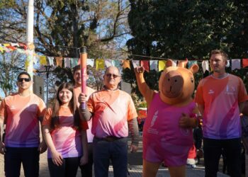 La Antorcha de los Juegos Suramericanos Santa Fe 2026 recorrió Villa Ocampo.