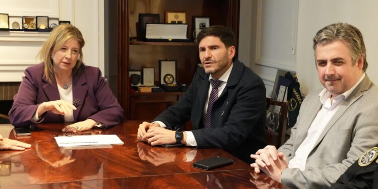 Pullaro se reunió con la ministra Monteoliva: “Avanzamos en nuevos desafíos y objetivos para la seguridad de Santa Fe”.