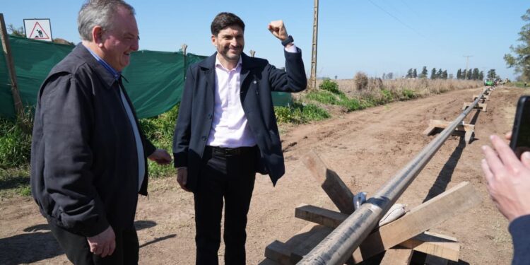 Pullaro: “Invertimos en infraestructura productiva para tener industrias más competitivas”.