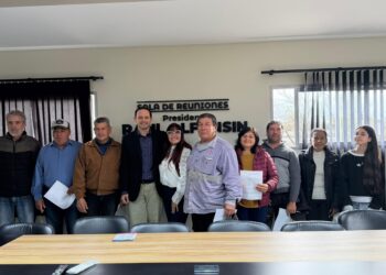ENTREGA DE NUEVAS PENSIONES PROVINCIALES LEY 5110 EN VILLA OCAMPO.