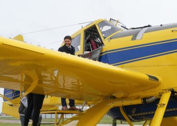 Pullaro: “Hoy le podemos decir a los santafesinos que tenemos una flota aérea preparada para combatir incendios”.