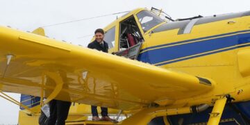Pullaro: “Hoy le podemos decir a los santafesinos que tenemos una flota aérea preparada para combatir incendios”.