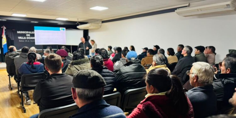 PRIMERA REUNIÓN CON PRODUCTORES EN EL MARCO DEL PLAN DE CONTINGENCIA.