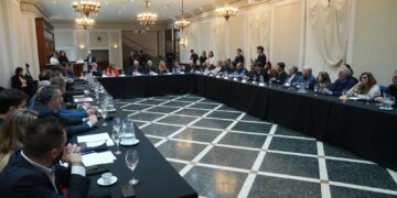 La Región Centro alineó en Rosario una agenda productiva para ganar competitividad y exportaciones.