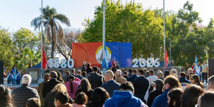 146 años de Las Toscas: Mancini acompañó los festejos y actividades centrales.