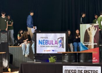 Proyecto Nébula: una propuesta educativa para estudiantes de escuelas secundarias.