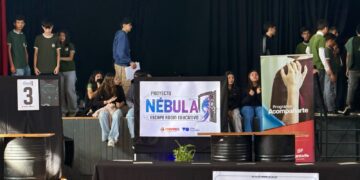 Proyecto Nébula: una propuesta educativa para estudiantes de escuelas secundarias.