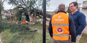 La Provincia asiste a las localidades de Las Rosas y San Genaro tras el temporal.