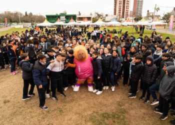 Más de 163 mil estudiantes de escuelas santafesinas asistirán a las competencias deportivas de los XIII Juegos Suramericanos 2026.