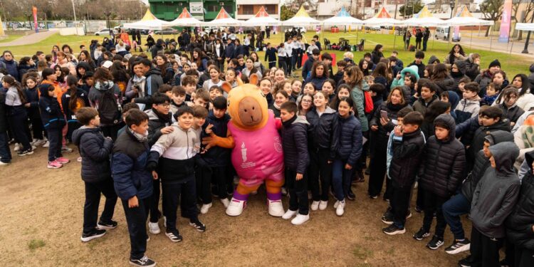 Más de 163 mil estudiantes de escuelas santafesinas asistirán a las competencias deportivas de los XIII Juegos Suramericanos 2026.
