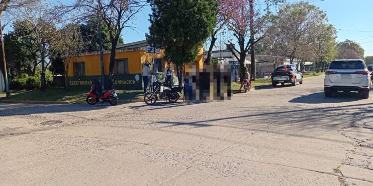 LAS TOSCAS: MOTOCICLISTA RESULTÓ LESIONADO TRAS EMBESTIR A UN PERRO.