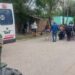 LAS TOSCAS: PERDIÓ EL CONTROL DE SU MOTO, CAYÓ AL ASFALTO Y SU MADRE DEBIÓ SER HOSPITALIZADA.