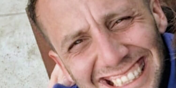 VILLA OCAMPO: BUSCAN A TOMÁS AGUSTÍN KASTON, DE 28 AÑOS.