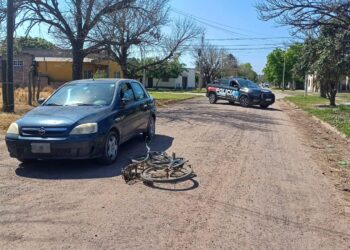VILLA OCAMPO: UN CICLISTA FUE TRASLADADO AL HOSPITAL TRAS UN ACCIDENTE DE TRÁNSITO.