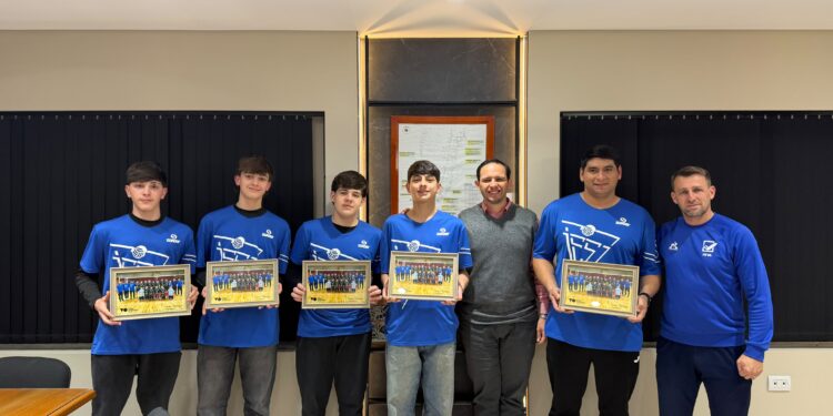 JÓVENES DE LA REGIÓN CAMPEONES NACIONALES SUB 14 FUERON RECONOCIDOS EN EL PALACIO MUNICIPAL.