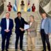 El gobernador Pullaro recibió al expresidente Eduardo Duhalde.