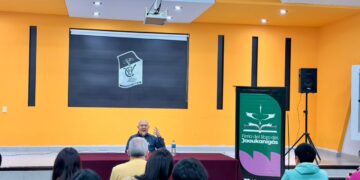 VILLA OCAMPO: LA 7.ª FERIA DEL LIBRO DEL JAAUKANIGÁS CONTINÚA GENERANDO ESPACIOS DE ENCUENTRO Y APRENDIZAJE .