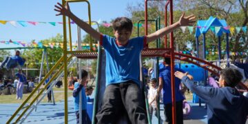Villa Ocampo: Se reinauguró la Plaza Raúl Alfonsín en el barrio FOPROVI.
