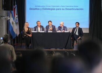 Pullaro: “El desafío que tenemos hoy es ir por los abogados y contadores que son parte de estas organizaciones criminales”.