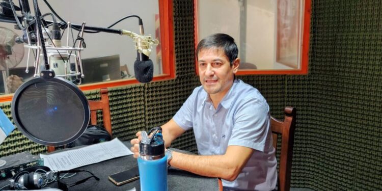 Villa Ocampo: Merino respondió a los cuestionamientos gremiales por la incorporación del secretario de Servicios Públicos.