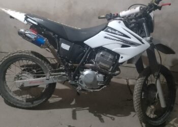 FLORENCIA: SECUESTRARON UNA MOTOCICLETA POR RUIDOS MOLESTOS Y CIRCULAR A GRAN VELOCIDAD.