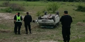 TACUARENDÍ: UNA MUJER RESULTÓ ILESA TRAS DESPISTAR CON SU AUTOMÓVIL EN LA RUTA NACIONAL 11.