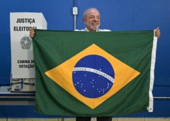 BRASIL: LULA FUE REELEGIDO PRESIDENTE TRAS DERROTAR A FLÁVIO BOLSONARO EN UN AJUSTADO BALOTAJE.