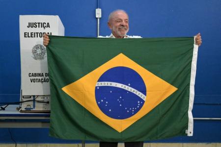 BRASIL: LULA FUE REELEGIDO PRESIDENTE TRAS DERROTAR A FLÁVIO BOLSONARO EN UN AJUSTADO BALOTAJE.