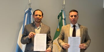 VILLA OCAMPO FIRMÓ UN CONVENIO CON LA UNCAUS PARA AMPLIAR LA OFERTA EDUCATIVA EN 2027.