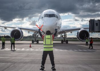 Con el vuelo Rosario-Madrid la provincia recuperó la conexión aérea directa con Europa: “Hoy llegamos al mundo de manera ágil, rápida y económica”, afirmó Pullaro