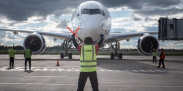 Con el vuelo Rosario-Madrid la provincia recuperó la conexión aérea directa con Europa: “Hoy llegamos al mundo de manera ágil, rápida y económica”, afirmó Pullaro