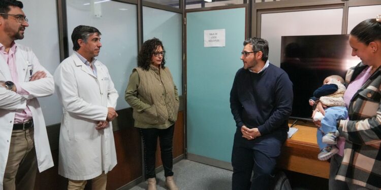 Salud: el Hospital Alassia realizó una cirugía inédita en Santa Fe que evitó una traqueostomía a un recién nacido.