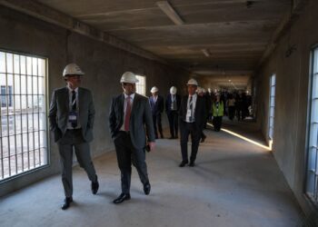 “Es una obra descomunal”: fiscales del país recorrieron El Infierno, la cárcel de alto perfil que construye Santa Fe.
