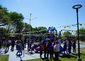 VILLA OCAMPO: EL BARRIO FO.PRO.VI CELEBRA LA REINAUGURACIÓN DE LA PLAZA RAÚL ALFONSÍN.